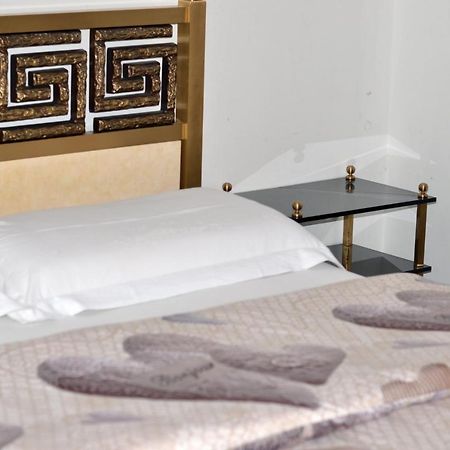 Casa Nuccia 2 Hotel มิลาน ภายนอก รูปภาพ