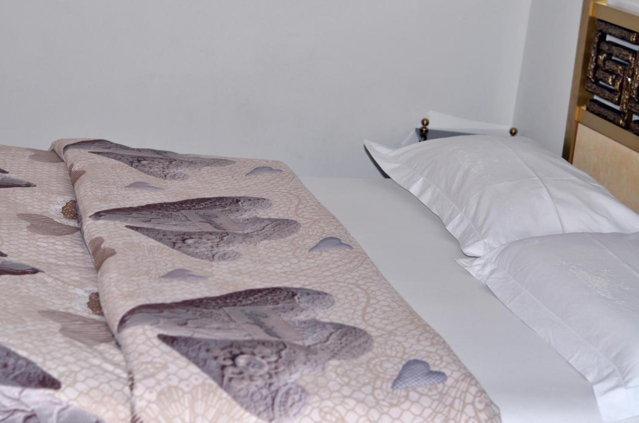 Casa Nuccia 2 Hotel มิลาน ภายนอก รูปภาพ